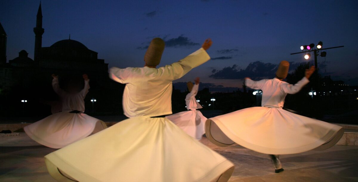 Stone passageways and vaulted chambers inside Derinkuyu underground city in Cappadocia